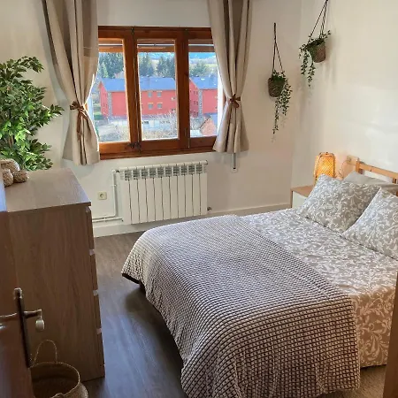 Apartment Vistas Unicas A Pirineos, 7-8 Personas!! Tensi